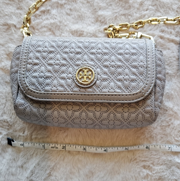 Tory Burch Gray Quilted Crossbody Bag - Picture 2 of 8